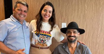 Os vereadores Fernando Anjos e Jairo Anacleto, estiveram em visita ao gabinete da Deputada Federal Dra. Alessandra Haber